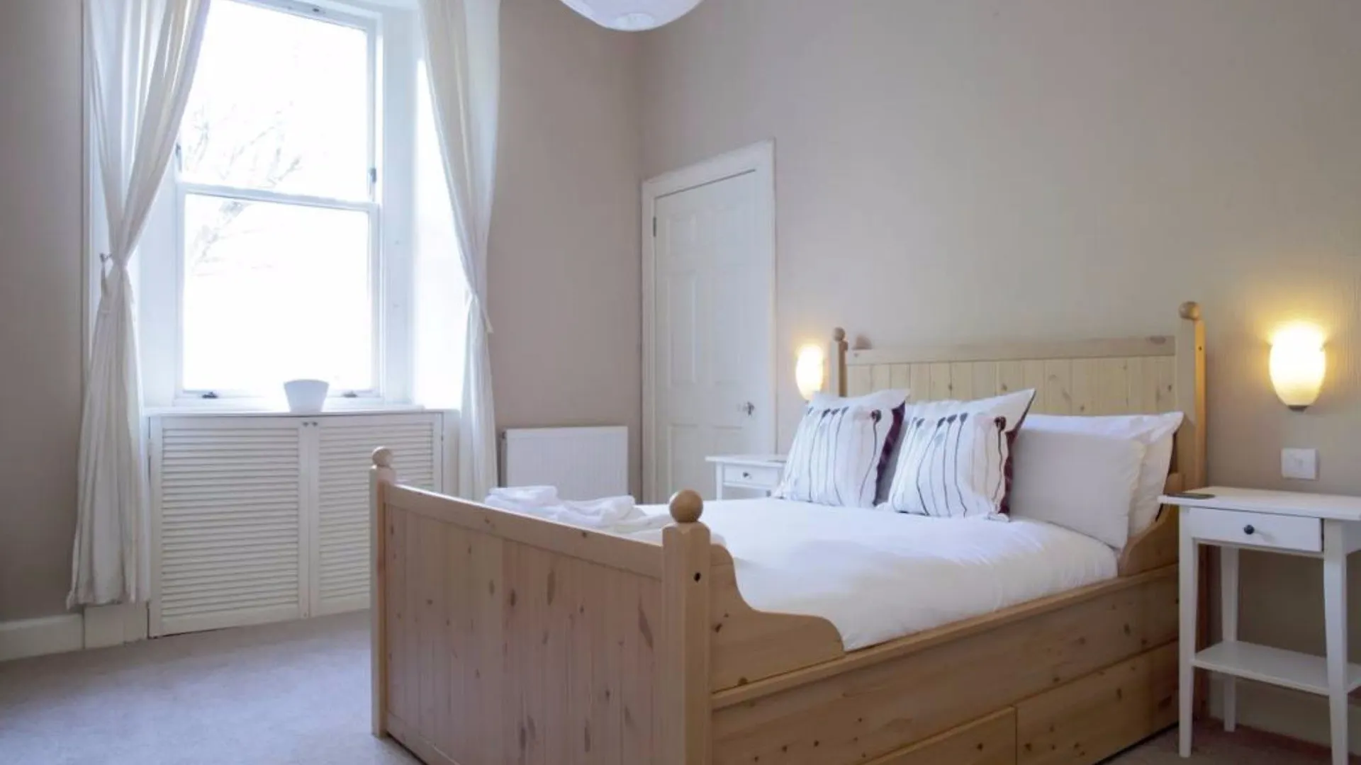 2 Bedroom Apartment With Free Parking Εδιμβούργο Ηνωμένο Βασίλειο